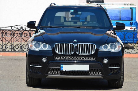 BMW X5 2010  випуску Луцьк з двигуном 3 л дизель позашляховик автомат за 18000 долл. 