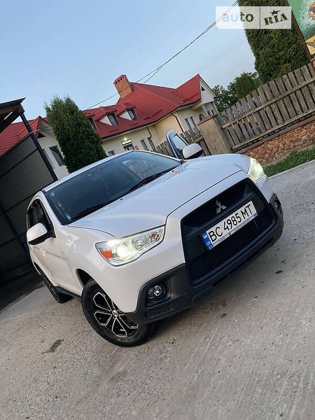 Mitsubishi ASX 2011  випуску Львів з двигуном 1.8 л бензин позашляховик автомат за 10500 долл. 