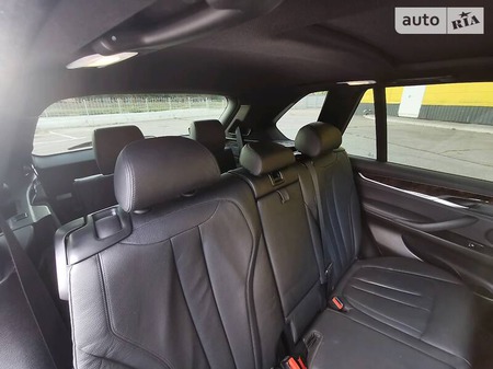 BMW X5 2014  випуску Кропивницький з двигуном 3 л бензин позашляховик автомат за 42720 долл. 