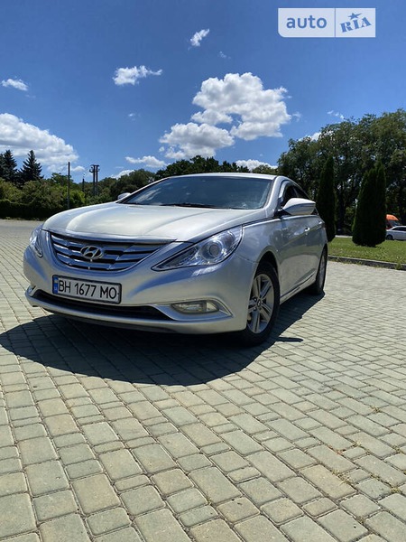 Hyundai Sonata 2012  випуску Одеса з двигуном 2 л газ седан автомат за 6000 долл. 