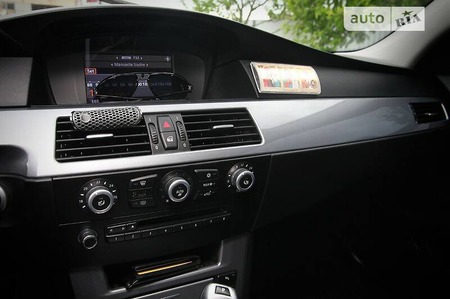BMW 525 2008  випуску Тернопіль з двигуном 3 л дизель седан автомат за 12000 долл. 
