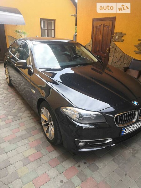 BMW 520 2016  випуску Львів з двигуном 2 л дизель седан автомат за 26000 долл. 