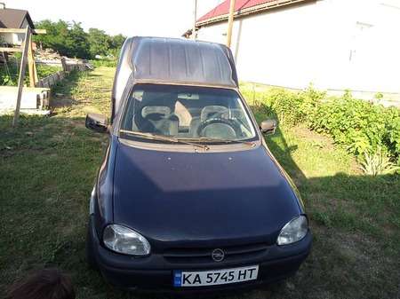 Opel Corsa 1997  випуску Київ з двигуном 1.7 л дизель мінівен механіка за 1700 долл. 