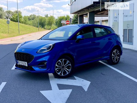 Ford Puma 2020  випуску Київ з двигуном 1 л бензин хэтчбек автомат за 22900 долл. 