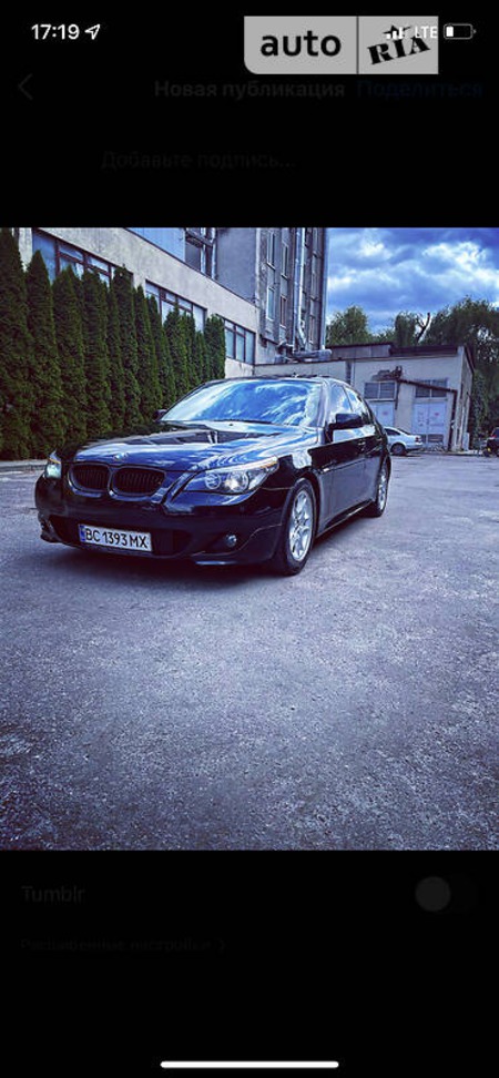 BMW 520 2004  випуску Львів з двигуном 2.5 л  седан автомат за 7950 долл. 