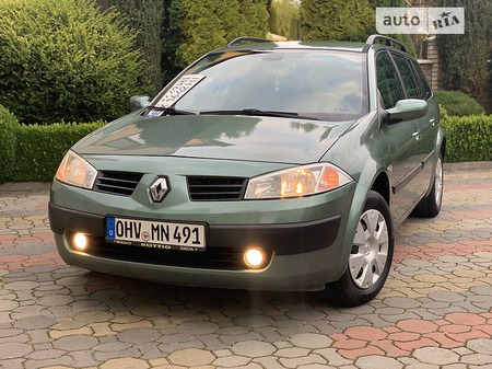 Renault Megane 2004  випуску Хмельницький з двигуном 1.6 л бензин універсал механіка за 4590 долл. 