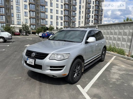 Volkswagen Touareg 2007  випуску Київ з двигуном 3.6 л  позашляховик автомат за 12500 долл. 