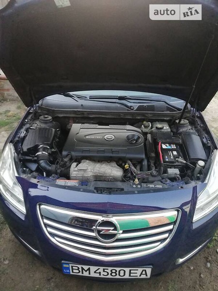 Opel Insignia 2010  випуску Суми з двигуном 2 л дизель ліфтбек механіка за 8000 долл. 