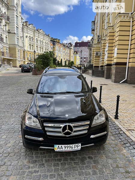 Mercedes-Benz CL 55 AMG 2011  випуску Київ з двигуном 5.5 л бензин позашляховик автомат за 21996 долл. 