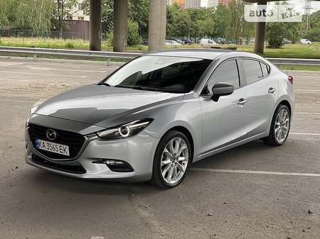 Mazda 3 2017  випуску Київ з двигуном 2 л бензин седан автомат за 16500 долл. 