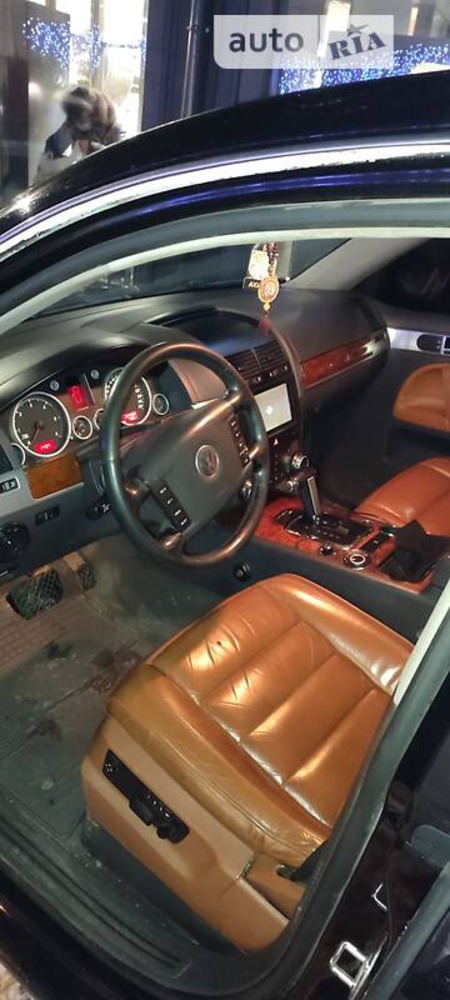 Volkswagen Touareg 2006  випуску Харків з двигуном 0 л  позашляховик  за 10000 долл. 