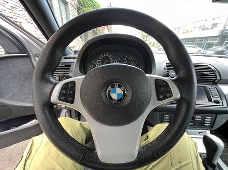 BMW X5 2004  випуску Ужгород з двигуном 4.4 л  позашляховик автомат за 13500 долл. 