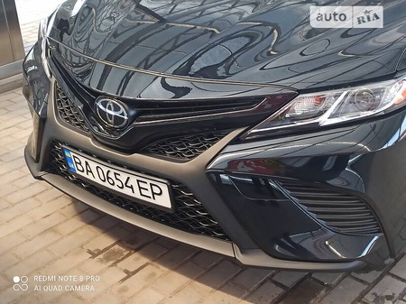Toyota Camry 2020  випуску Кропивницький з двигуном 2.5 л бензин седан автомат за 27000 долл. 