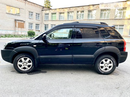 Hyundai Tucson 2004  випуску Дніпро з двигуном 2 л дизель позашляховик автомат за 6600 долл. 