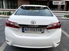 Toyota Corolla 2017 Ровно 1.6 л  седан 