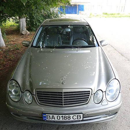 Mercedes-Benz E 500 2003  випуску Кропивницький з двигуном 5 л  седан автомат за 10500 долл. 