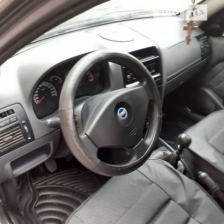 Fiat Albea 2006  випуску Чернігів з двигуном 1.4 л  седан механіка за 3300 долл. 