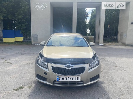 Chevrolet Cruze 2012  випуску Черкаси з двигуном 1.4 л бензин седан автомат за 7000 долл. 