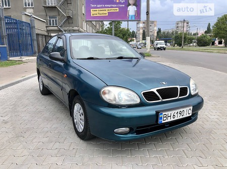 Daewoo Lanos 1998  випуску Одеса з двигуном 1.5 л бензин седан механіка за 1450 долл. 