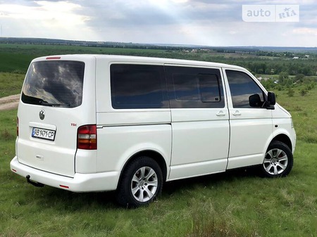 Volkswagen Transporter 2004  випуску Вінниця з двигуном 2.5 л  мінівен механіка за 7100 долл. 