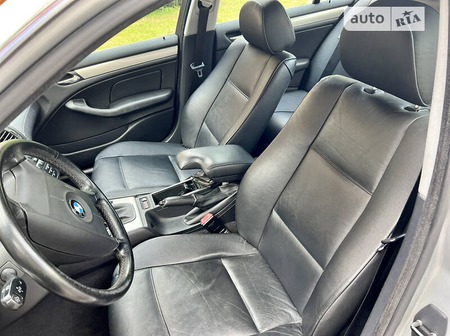 BMW 320 2004  випуску Луцьк з двигуном 2.2 л бензин седан механіка за 4800 долл. 