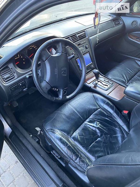 Honda Legend 1999  випуску Львів з двигуном 3.5 л  седан автомат за 3100 долл. 