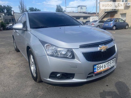 Chevrolet Cruze 2013  випуску Одеса з двигуном 1.4 л  седан  за 5700 долл. 