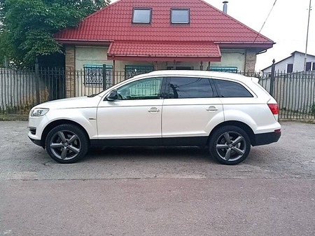 Audi Q7 2008  випуску Житомир з двигуном 3 л дизель позашляховик автомат за 14000 долл. 