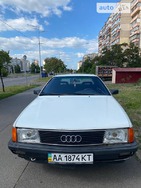 Audi 100 1989 Киев 2 л  седан механика к.п.