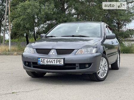 Mitsubishi Lancer 2007  випуску Дніпро з двигуном 1.6 л  седан механіка за 5700 долл. 