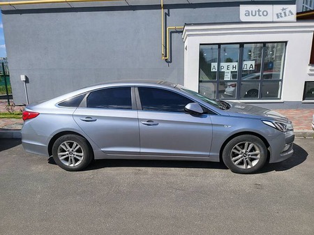 Hyundai Sonata 2014  випуску Київ з двигуном 2 л газ седан автомат за 9600 долл. 