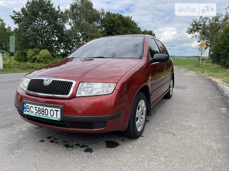 Skoda Fabia 2002  випуску Львів з двигуном 1.4 л бензин хэтчбек механіка за 3900 долл. 