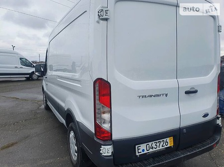 Ford Transit 2016  випуску Одеса з двигуном 2.2 л  мінівен механіка за 16200 долл. 