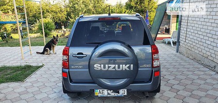 Suzuki Grand Vitara 2007  випуску Дніпро з двигуном 2 л бензин позашляховик автомат за 7800 долл. 