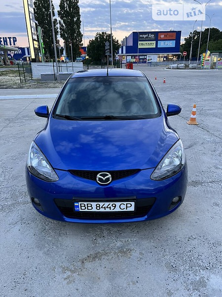 Mazda 2 2008  випуску Ужгород з двигуном 1.5 л бензин хэтчбек  за 6500 долл. 