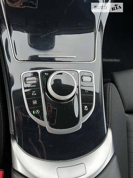 Mercedes-Benz GLC 220 2018  випуску Львів з двигуном 2.1 л дизель позашляховик автомат за 33500 долл. 