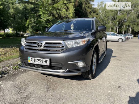 Toyota Highlander 2011  випуску Львів з двигуном 0 л  позашляховик автомат за 18000 долл. 