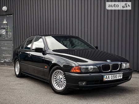 BMW 535 1999  випуску Київ з двигуном 3.5 л бензин седан механіка за 8600 долл. 