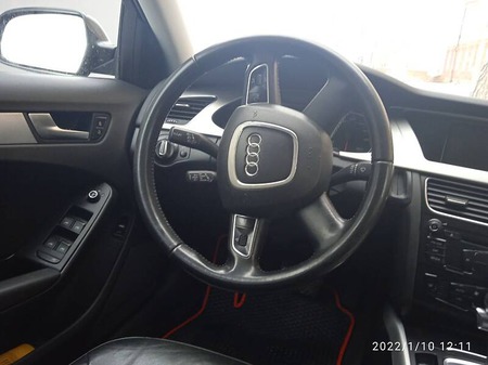 Audi A4 Limousine 2010  випуску Чернігів з двигуном 2 л бензин седан автомат за 9600 долл. 
