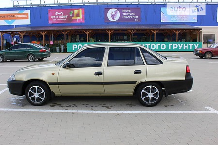 Daewoo Nexia 2011  випуску Чернігів з двигуном 1.5 л бензин седан механіка за 2350 долл. 