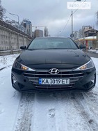 Hyundai Elantra 2019 Київ 2 л  седан автомат к.п.