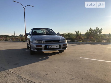 Subaru Impreza 1998  випуску Миколаїв з двигуном 1.6 л  седан механіка за 3500 долл. 
