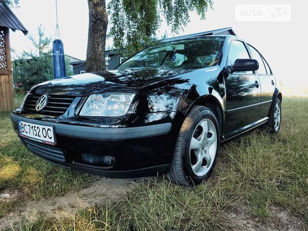 Volkswagen Bora 2001  випуску Львів з двигуном 1.9 л дизель седан механіка за 4300 долл. 