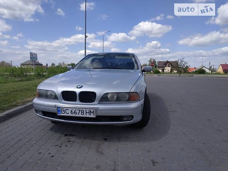 BMW 520 1997  випуску Львів з двигуном 2 л  седан механіка за 4200 долл. 