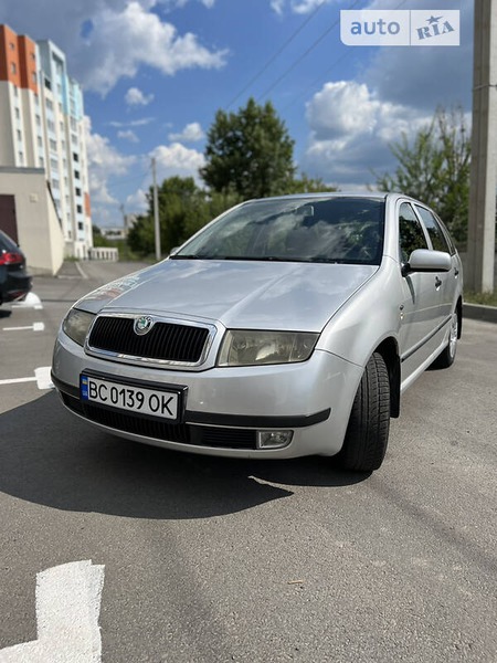 Skoda Fabia 2001  випуску Харків з двигуном 1.4 л бензин універсал механіка за 4200 долл. 