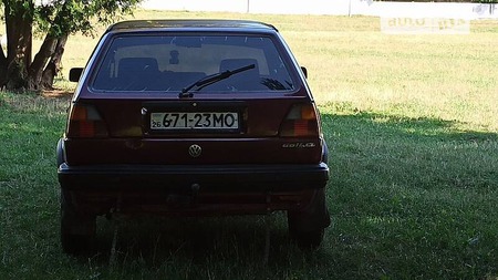 Volkswagen Golf 1988  випуску Львів з двигуном 1.6 л бензин хэтчбек механіка за 1450 долл. 