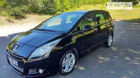 Peugeot 5008 2011  випуску Рівне з двигуном 2 л дизель мінівен механіка за 8500 долл. 