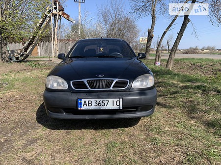 Daewoo Lanos 2007  випуску Вінниця з двигуном 1.5 л  седан механіка за 1800 долл. 