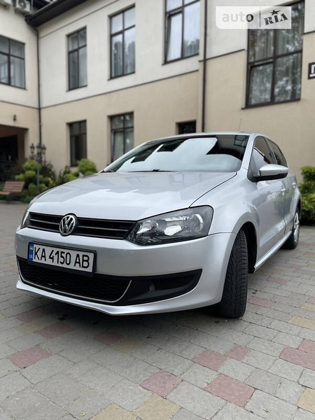 Volkswagen Polo 2010  випуску Львів з двигуном 1.2 л бензин хэтчбек механіка за 4990 долл. 