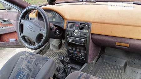 Lada 2107 2008  випуску Донецьк з двигуном 1.6 л  седан механіка за 3500 долл. 